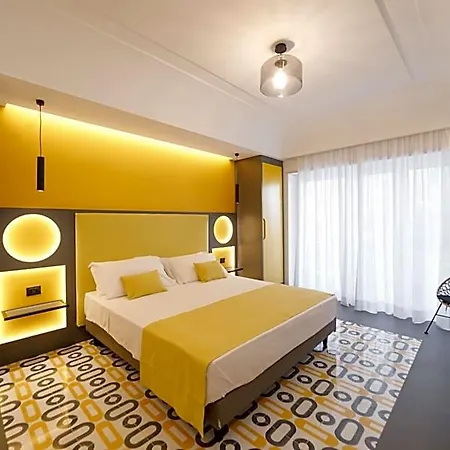 Akyra Bed & Breakfast 4*